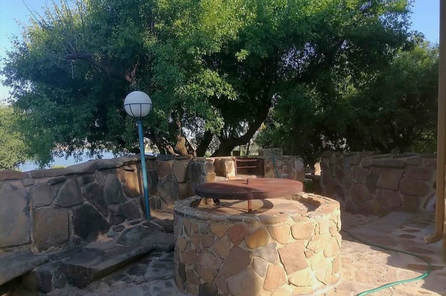 7 Bedroom Property for Sale in Oranjeville Free State